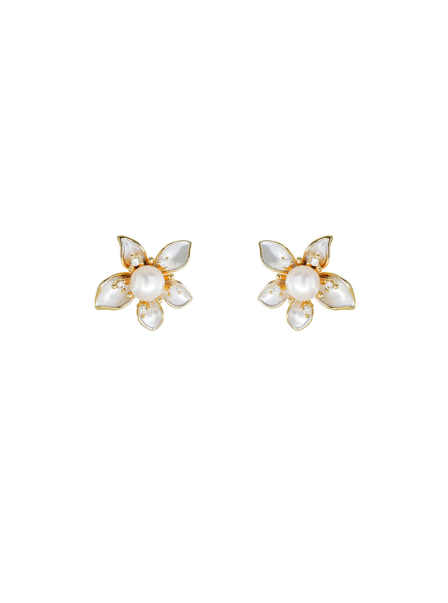 POPPY PEARL STUD EARRINGS