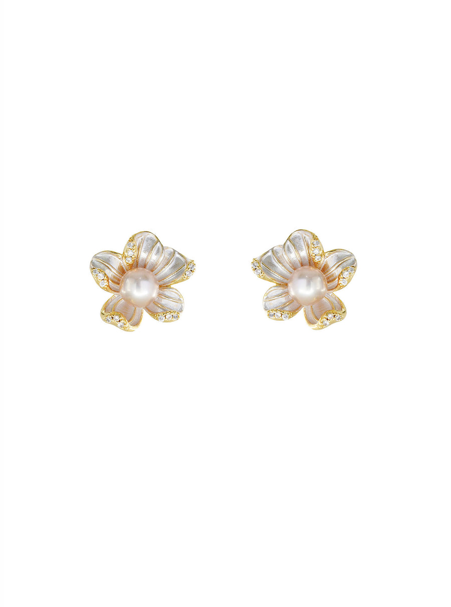 Pearl stud earrings for bridesmaid gifts